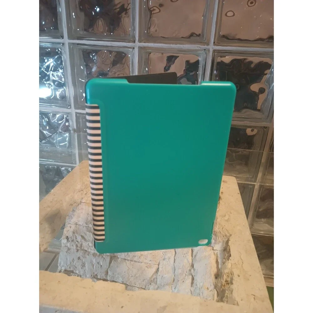 Agent 18 iPad Air 2 Flipshield Becomes A Stand Magnetic Sleep/Wake